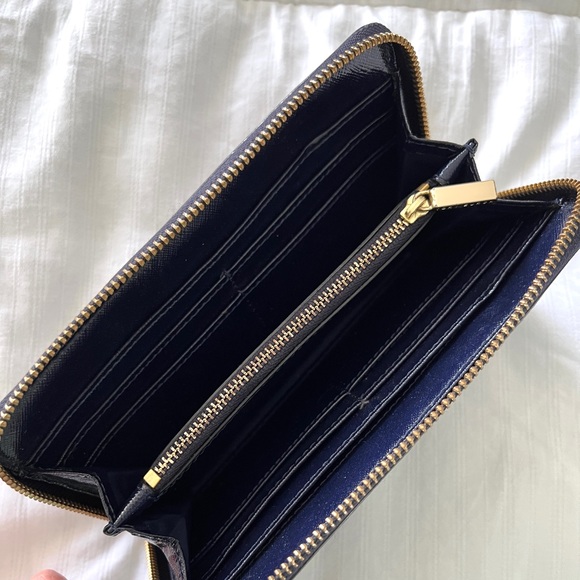 Tory Burch Wallet - Picture 5 of 6